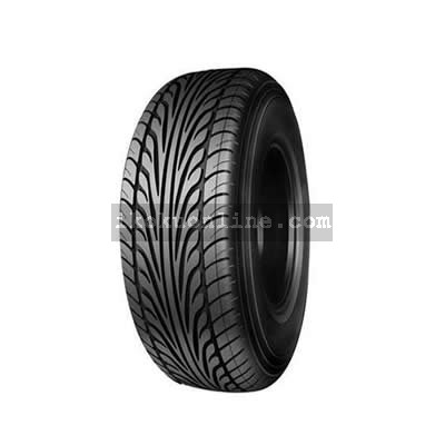 255 / 70 / 15 Maxtrek Tyre